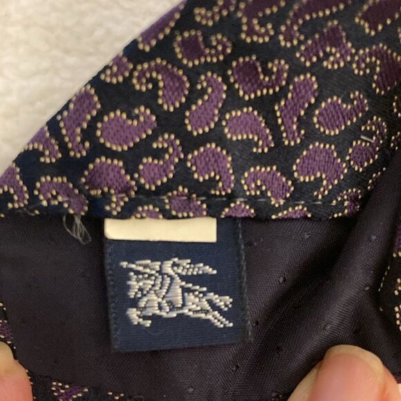 Burberry Hand Sewn Navy & Purple Paisley Patterned Wool/Silk Necktie. - Picture 5 of 6